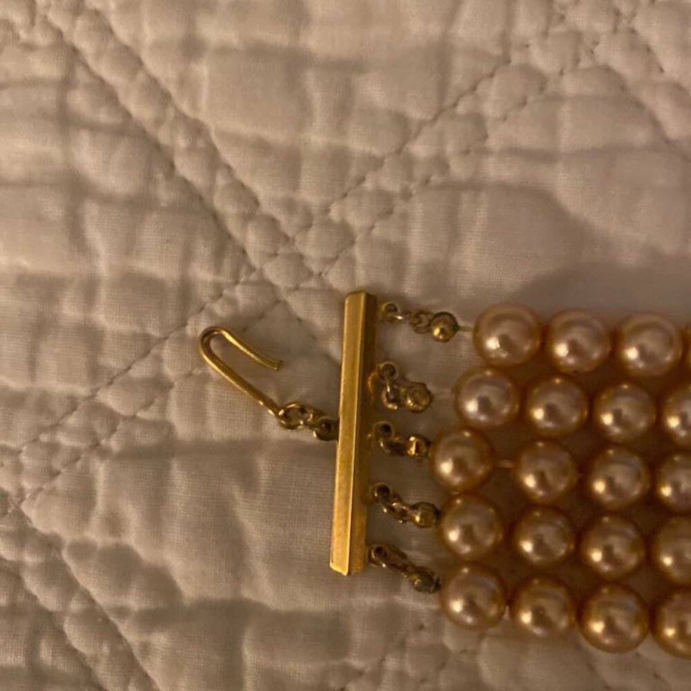 Kenneth Jay Lane Vintage 5-Strand Pearl Choker - Picture 4 of 5